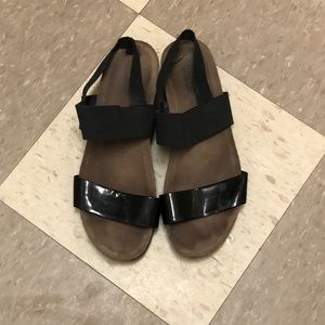 Munro American Sandals